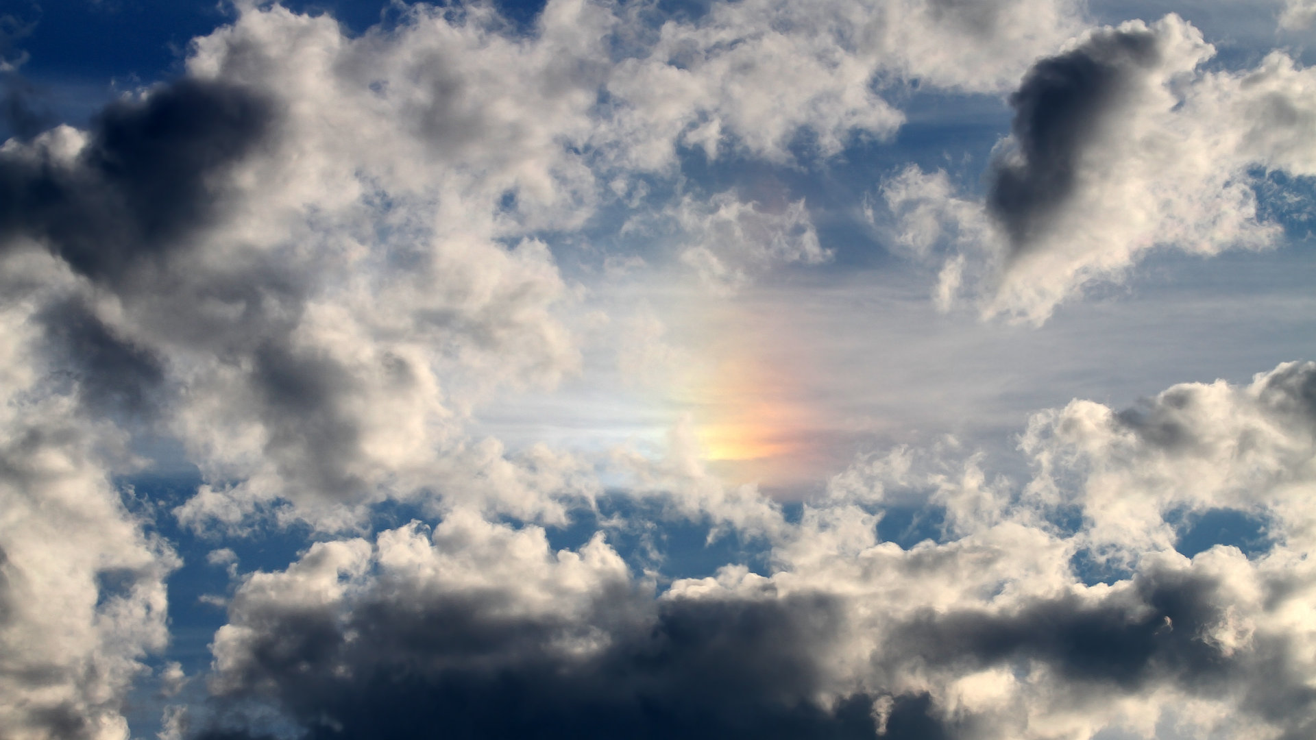 开云官网入口-“青训+文化+旅游”深度融合模式在全国多地落地生根，行业持续繁荣